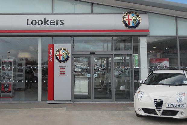 lookers-car-dealer-2